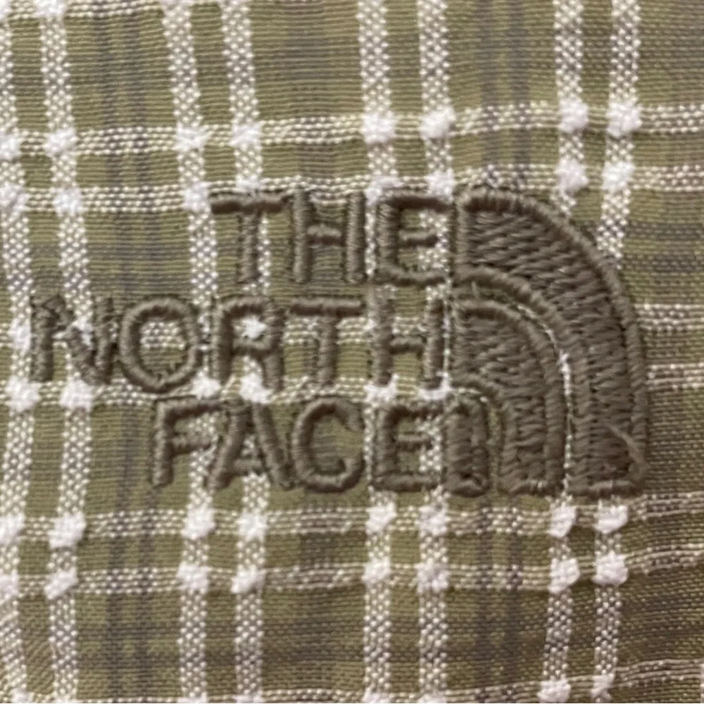 The North Face Short Sleeve Button Down Camp Shirt Men's Medium Gorpcore Outdoor